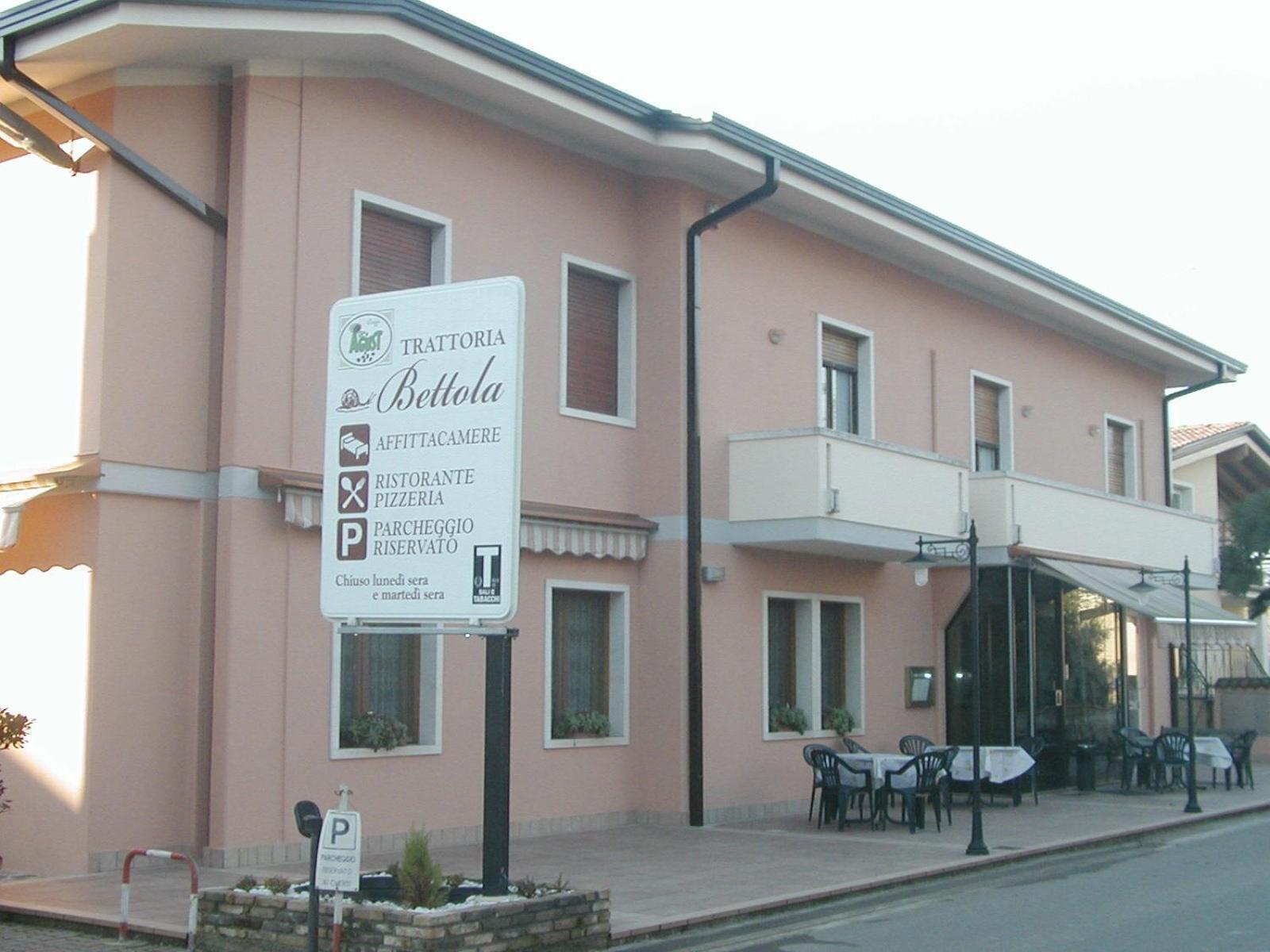 Trattoria Bettola Bed & Breakfast Lonato Exterior photo